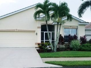 2060 Oxford Ridge Cir, Lehigh Acres, FL 33973