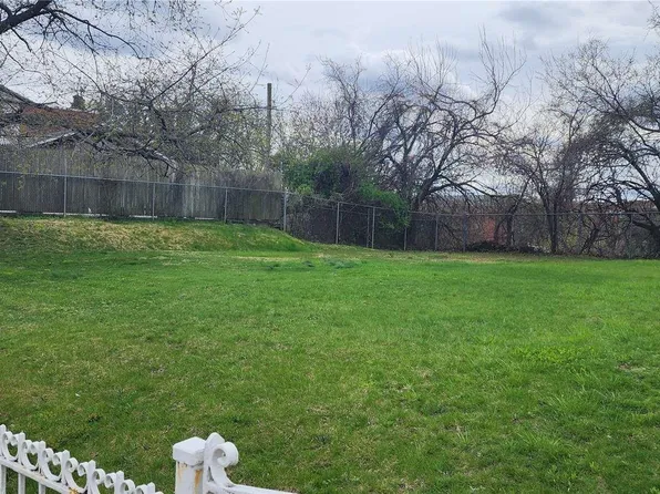 (undisclosed Address), Middle Village, NY 11379