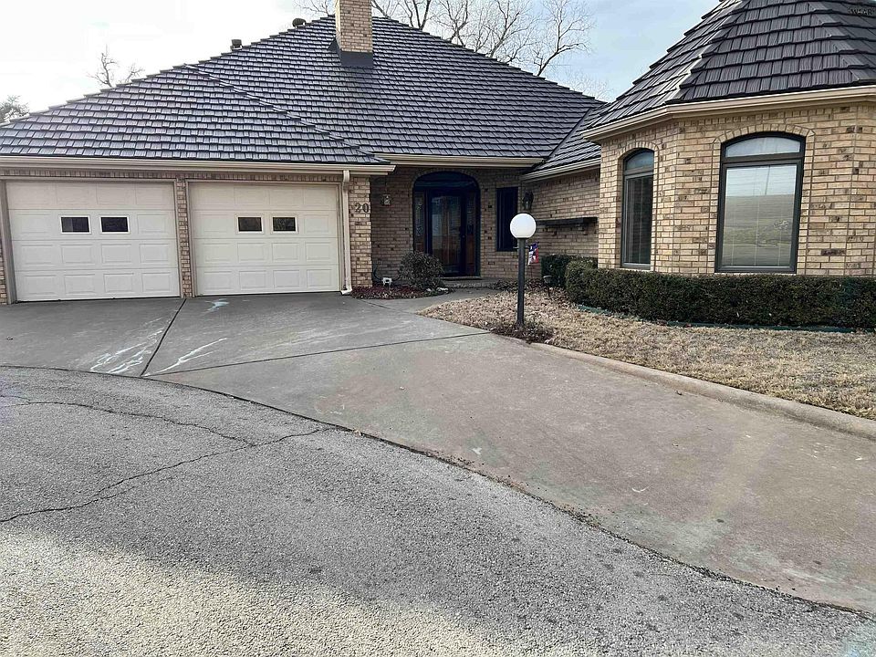 1st image of 20 Fairway Ct