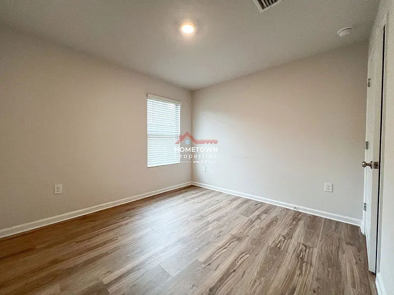 6351 Burrow Ln — Photo 23