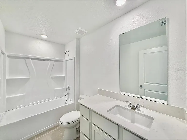 4746 Katrina Dr — Photo 18
