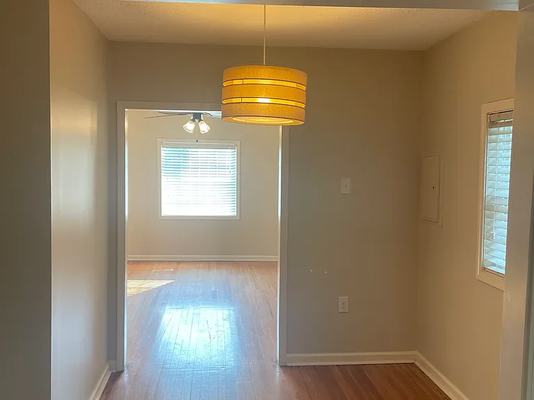 320 S 17th St — Photo 6