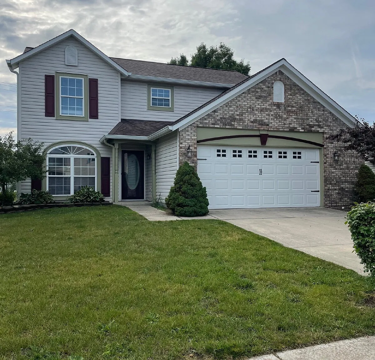 3 bed, 2.5 bath, 1584 sqft, $1,895 — Photo 1