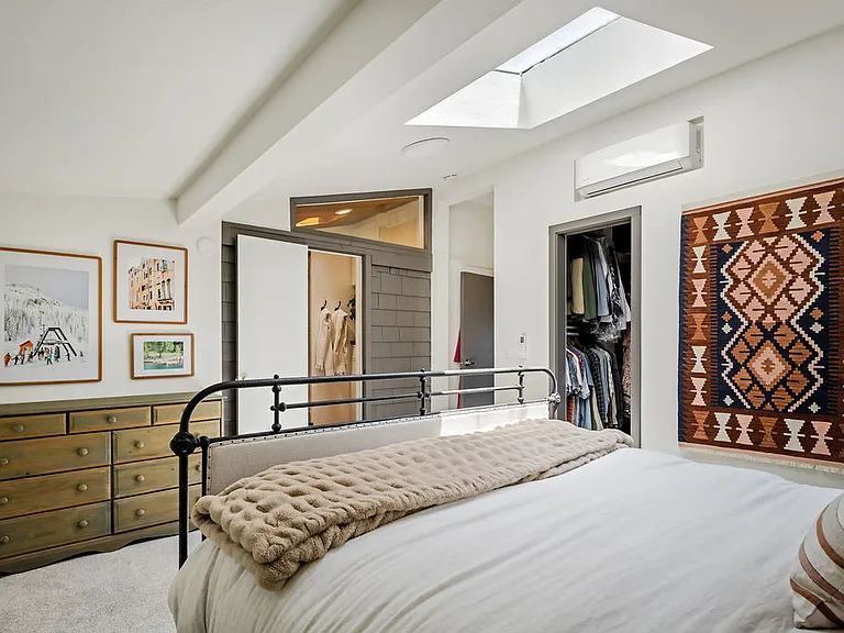 Alternate view of primary bedroom