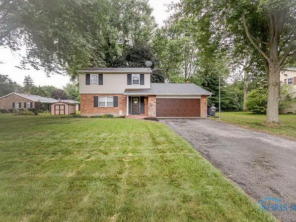 5743 Pinecroft Dr, Toledo, OH 43615
