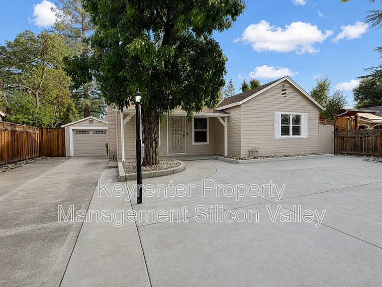 656 Curtner Ave — Photo 2
