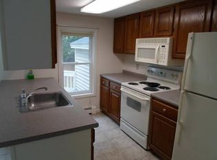 77 Newtown Plains Rd, Lee, NH 03861