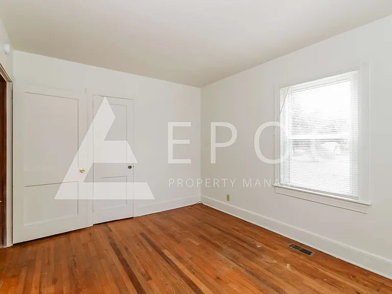 919 Bellvue St — Photo 5