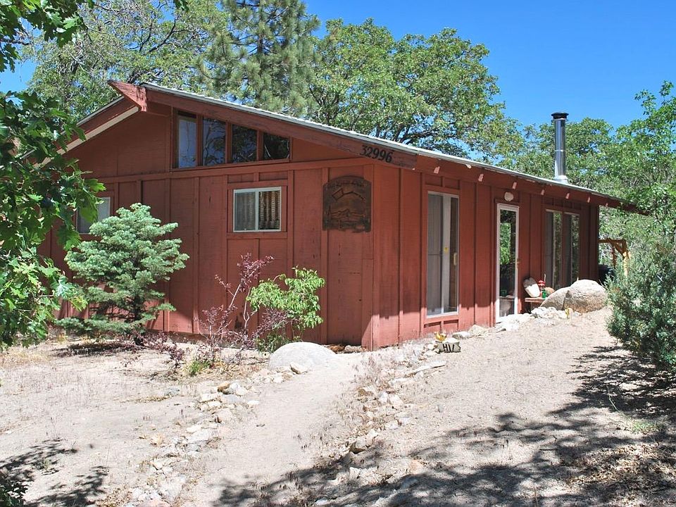 1st image of 32996 Maple Ln