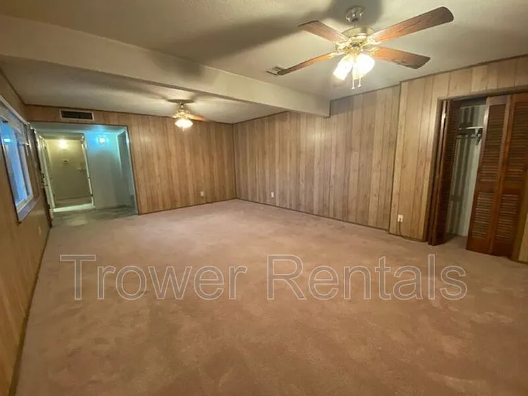 2620 Cambridge St — Photo 7