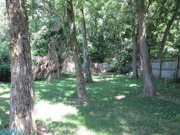 4th image of 2212 Big Tree Dr