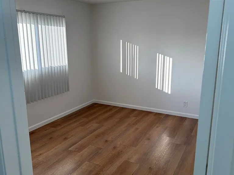 837 W Beach Ave #839 — Photo 10
