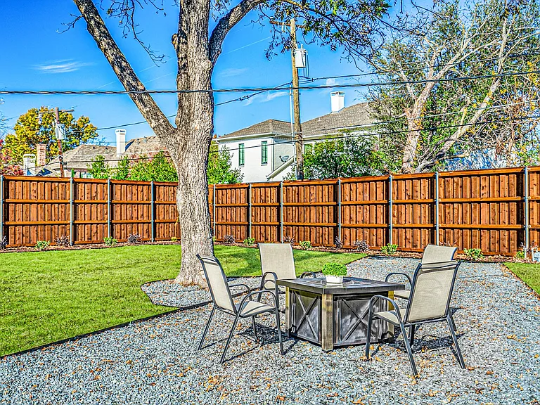 6621 Walnut Hill Ln — Photo 34