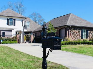 16211 Missy Ct, Greenwell Springs, LA 70739