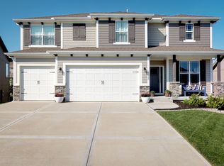 17328 S Schweiger Dr, Olathe, KS 66062