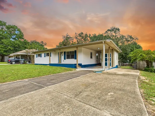 336 Illinois Ave, Valparaiso, FL 32580