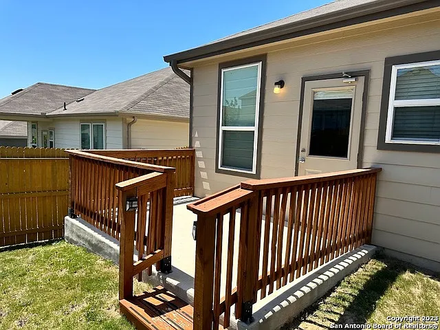 464 Salz Way — Photo 5