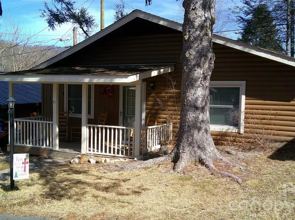41 Shirdash Dr, Maggie Valley, NC 28751