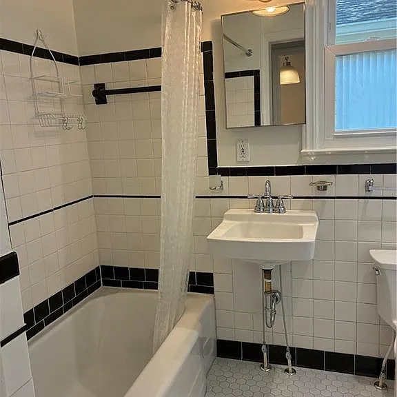 1088 Sanders Ave SE — Photo 27