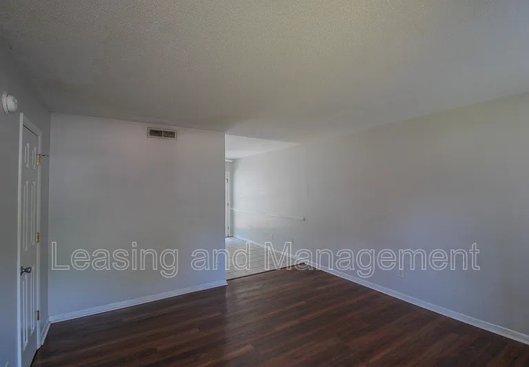 1423 Ashley River Rd #1D — Photo 3