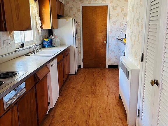 5th image of 621 Kenbrook Dr