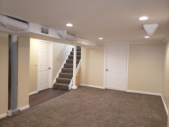 5th image of 1126 Madeleine Cir