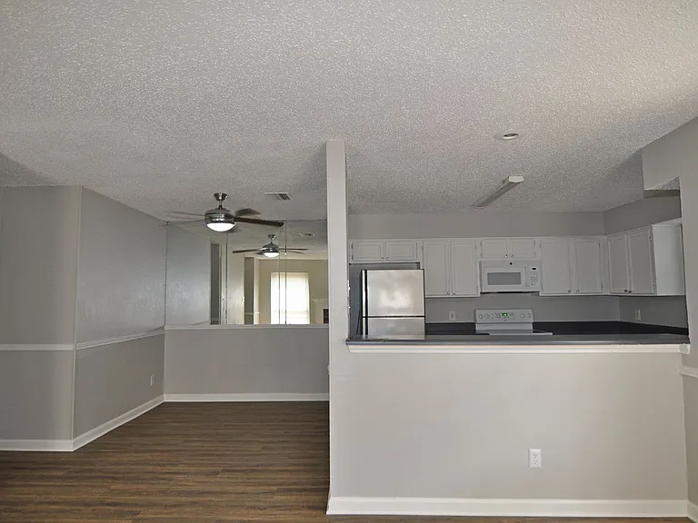 2612 San Sabastian Cir — Photo 6