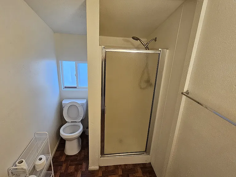 345 Nevada Dr — Photo 26