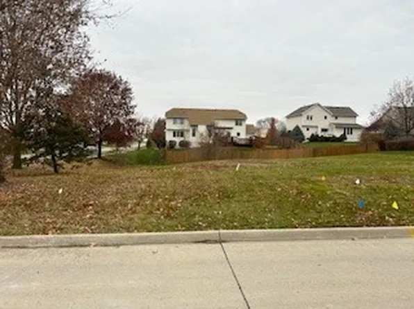 1123 W 15th St S, Newton, IA 50208