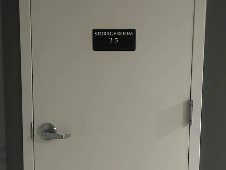 700 Roeder Rd #201 — Photo 6