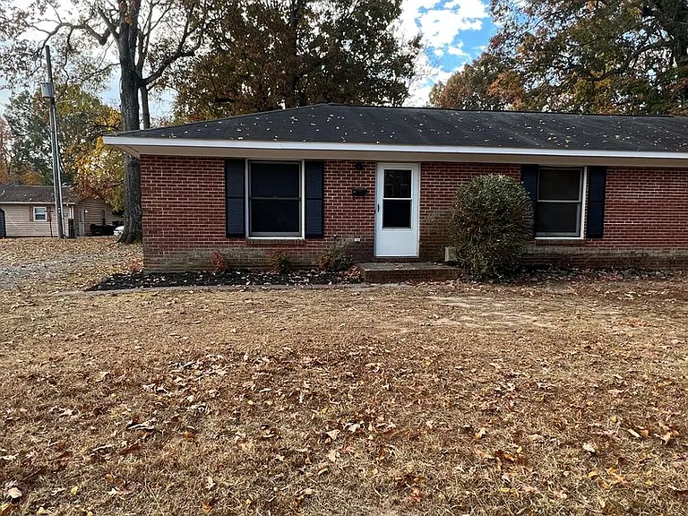 511 Lane St — Photo 1