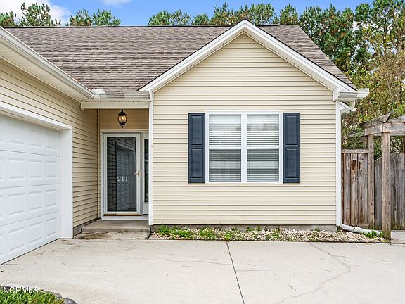 3rd image of 211 Sand Pebble Drive SE