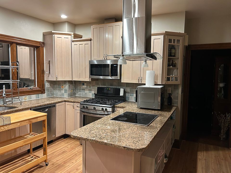 1st image of 92 Otis St #2