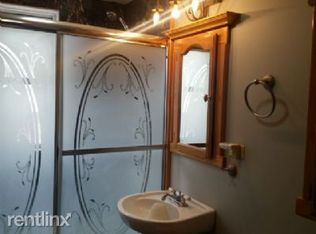 2253 W Berwyn Ave, Chicago, IL 60625