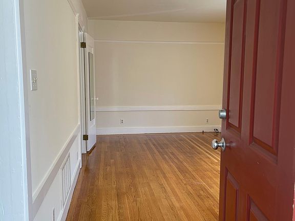 2nd image of 115 Milton St
