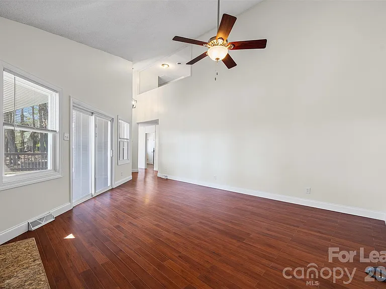 16149 Horoa Ct — Photo 7