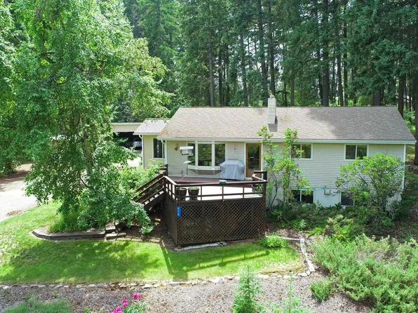 212 Winter Rd, Moyie Springs, ID 83845