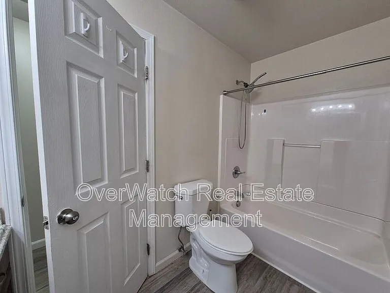 250 Oklahoma St #A — Photo 15