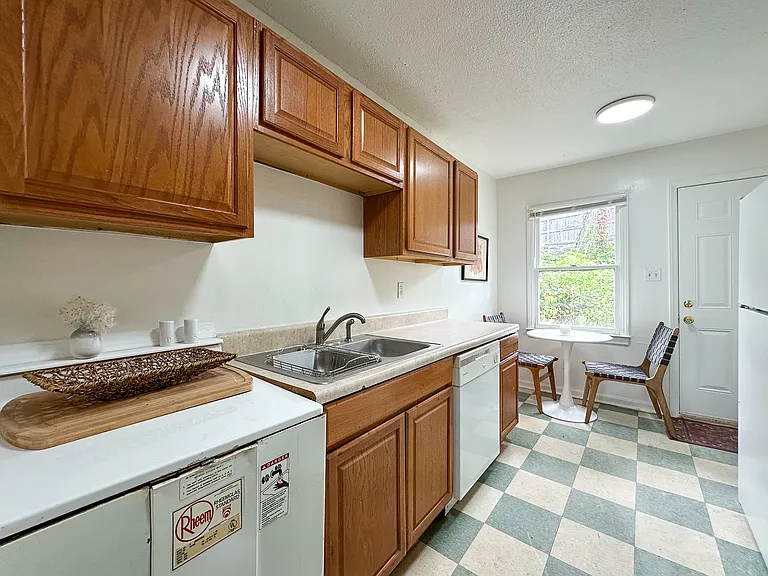 1437 Landis Ave #1 — Photo 8
