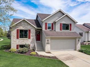 2652 Mica Rd, Fitchburg, WI 53711