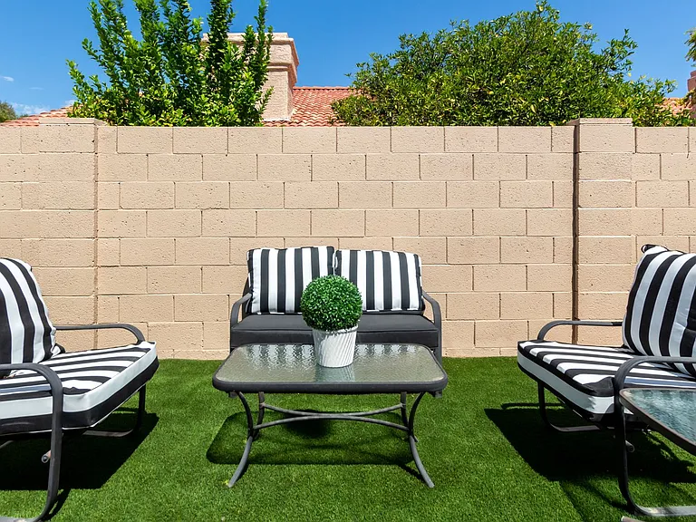 945 N Pasadena St #125 — Photo 45