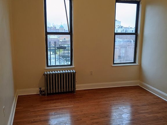 2nd image of 31-12 32nd St #23