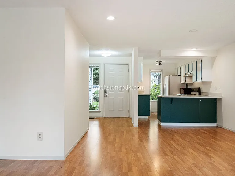 6330 SW 152nd Ave — Photo 10