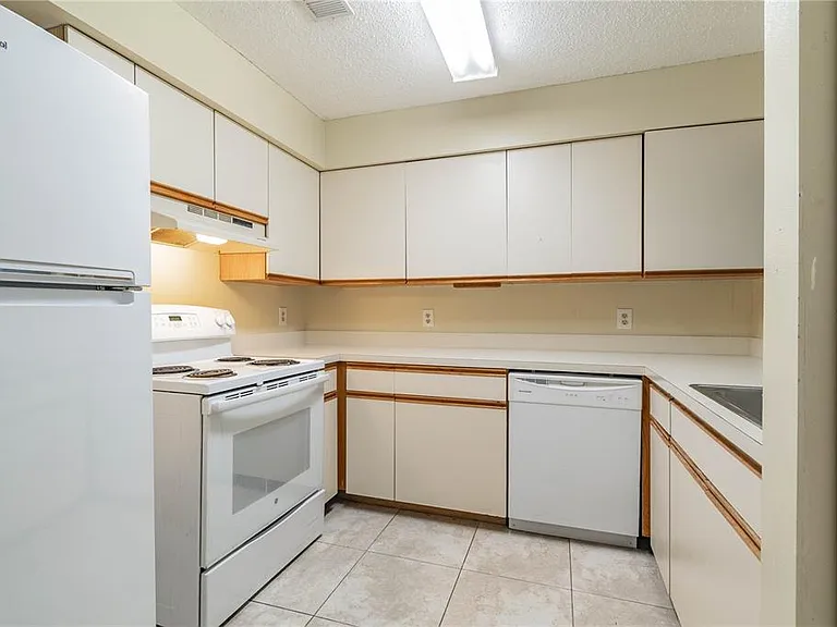 2333 Feather Sound Dr #B101 — Photo 11