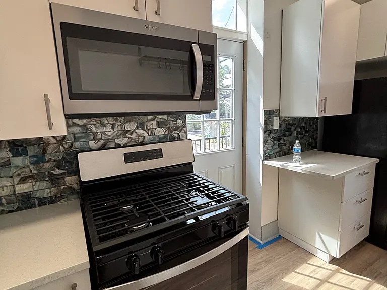 3700 Penn Ave #2 — Photo 12