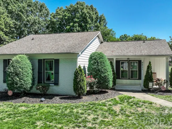 8831 Gamesford Dr #74, Charlotte, NC 28277