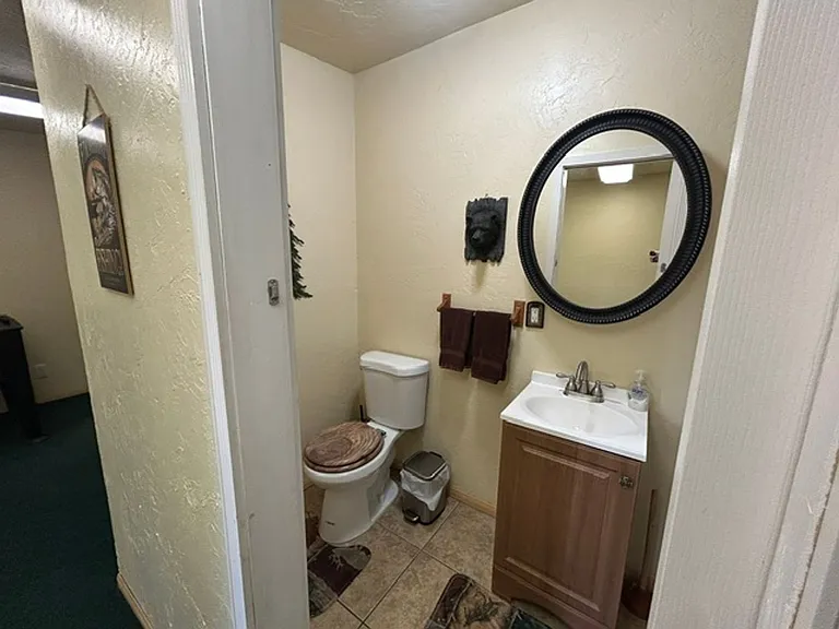 213 E Aeroplane Blvd — Photo 10