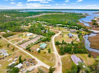 404 Hickory Bluff Cir, Southport, FL 32409