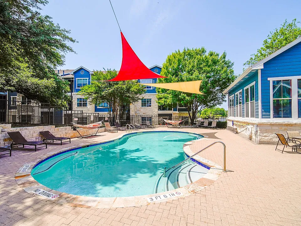 SoCo Park Apartments
