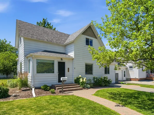 707 Park Ave, Story City, IA 50248